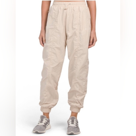 NWOT Wilo The Label Parachute Pants In Clay - Picture 1 of 9